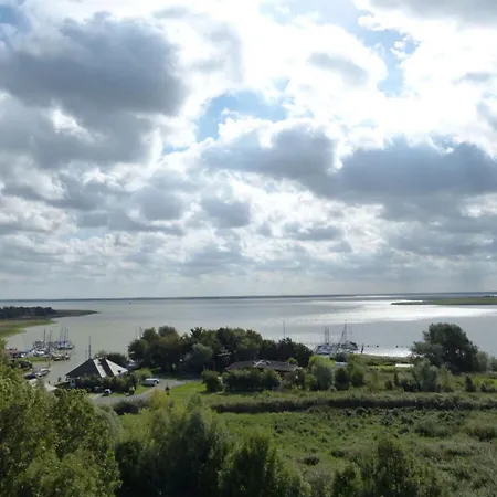 In The Seeigel * Wustrow (Fischland)